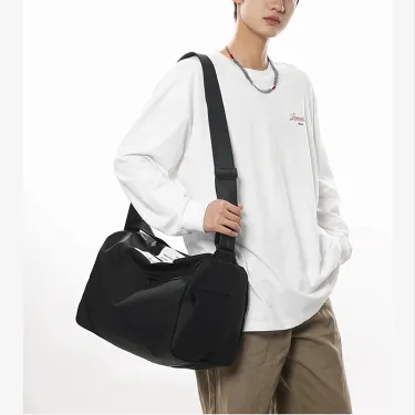 ROAMING TRIBE TRAVEL BAG